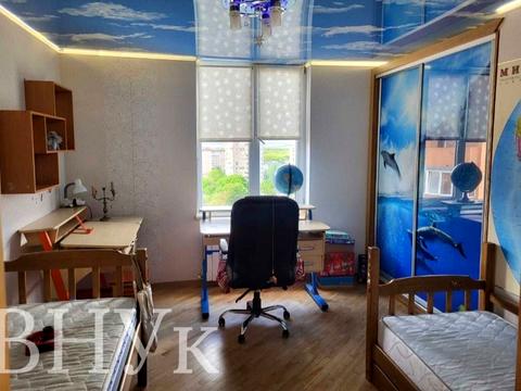 квартира за адресою Тролейбусна вул., 9-В