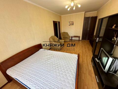 квартира за адресою Олександра Мишуги вул., 2