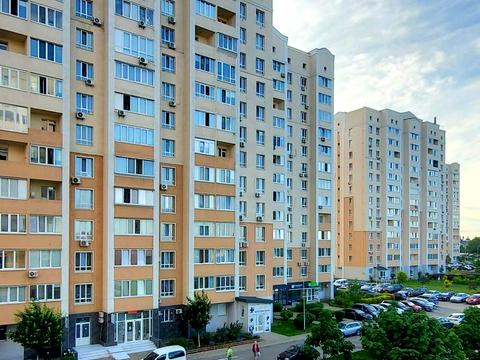 квартира за адресою Павла Чубинського вул., 8В