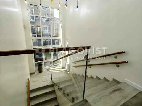 коммерческая по адресу Метрологическая ул., 56