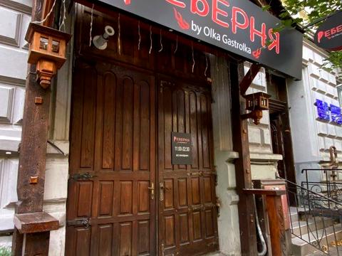 коммерческая по адресу Леся Курбаса ул., 2