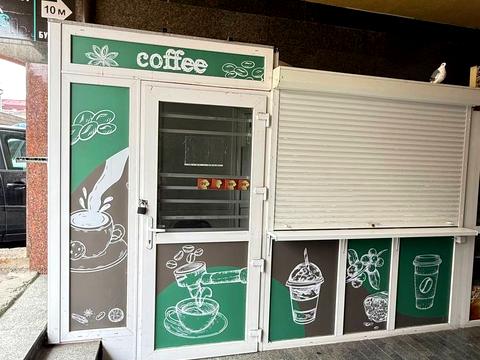 комерційна за адресою Замкова вул., 15