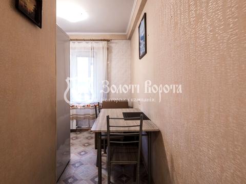 квартира за адресою Дніпровська набережна вул., 9-А