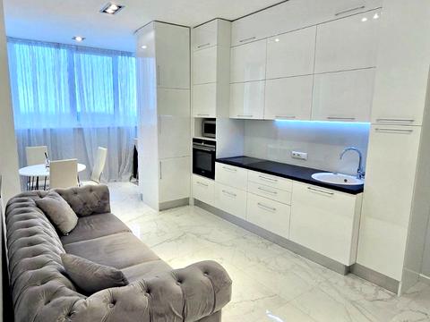 квартира по адресу Андрея Верхогляда ул. (Михайла Драгомирова), 2-А