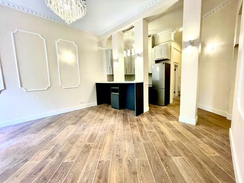 квартира по адресу Троицкая ул., 16