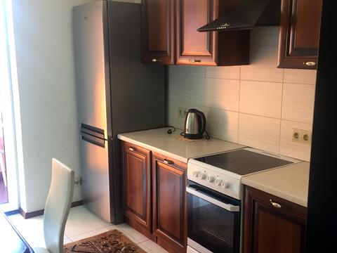 квартира за адресою Богатирська вул., 6-А