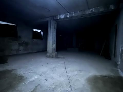 коммерческая по адресу Черновола ул., 11