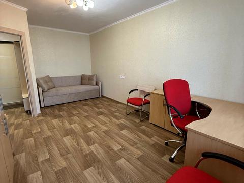 квартира за адресою Наталії Ужвій вул., 100