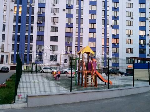 комерційна за адресою Центральна вул., 21-А