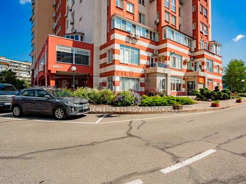 комерційна за адресою Київ, Павла Тичини просп., 18-Б