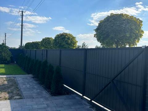 будинок за адресою Миру