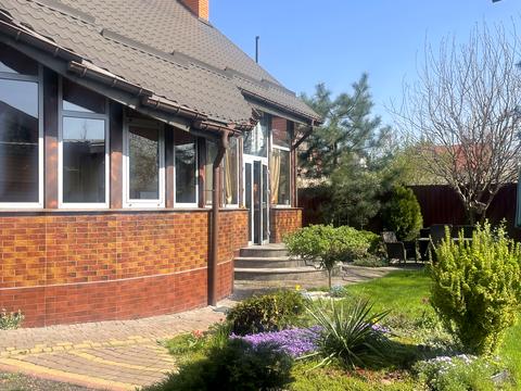 будинок за адресою 12-а Ентузіастів, 18