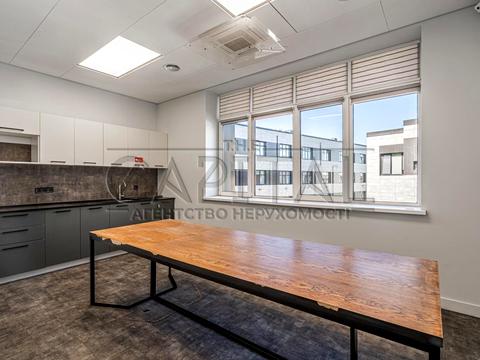 коммерческая по адресу Михаила Максимовича ул. (Трутенко Онуфрия), 8