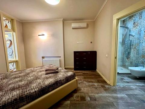 квартира за адресою кловський узвіз, 7