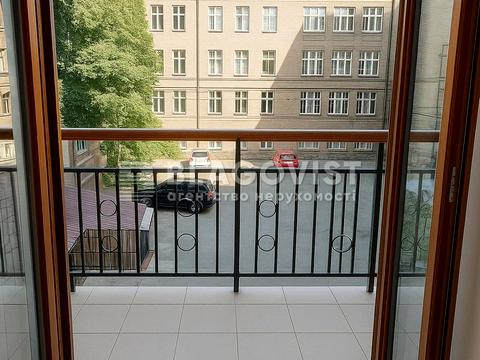 коммерческая по адресу Паторжинского ул., 4