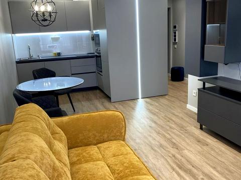 квартира за адресою Дніпровська набережна вул., 18-Б