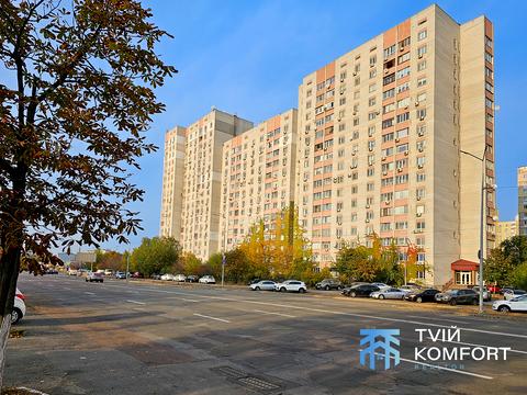 квартира за адресою Ревуцького вул., 5