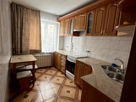 квартира за адресою Наукова вул., 106