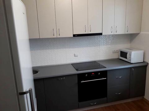 квартира за адресою Бориса Гмирі вул., 12-Б