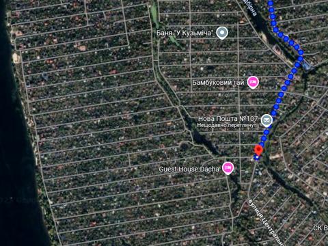 ділянка за адресою Центральна вул., 2