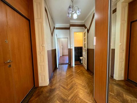 квартира по адресу Госпитальная ул., 9
