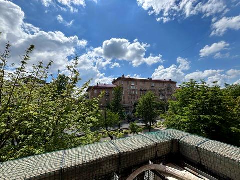 квартира за адресою Дмитра Яворницького просп. (Карла Маркса), 100