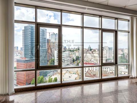 комерційна за адресою Велика Васильківська вул. (Червоноармійська), 72