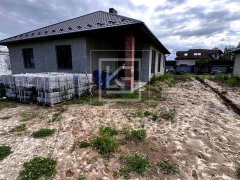 будинок за адресою Молодіжна, 1