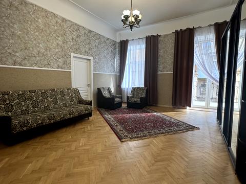 квартира по адресу Лютеранская ул., 11