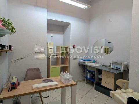 комерційна за адресою Січових Стрільців вул. (Артема), 42-А