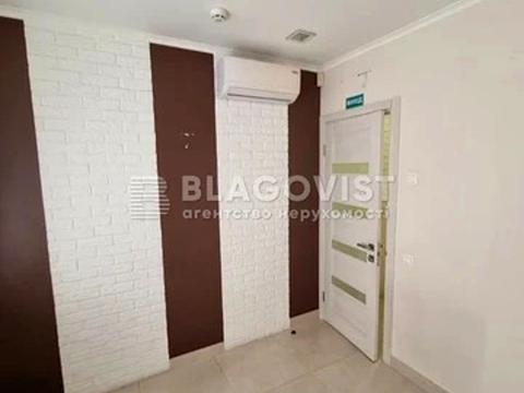 комерційна за адресою Миколи Міхновського бульв. (Дружби Народів), 32