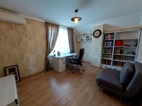 будинок за адресою Центральна, 19