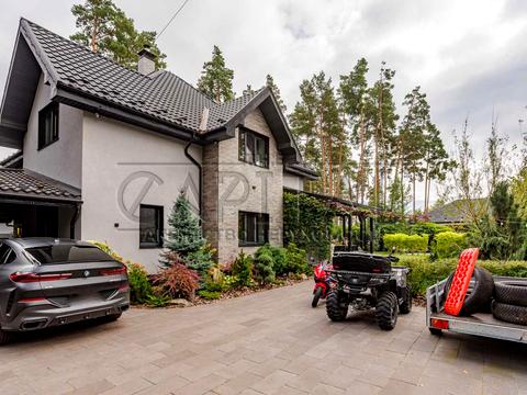 будинок за адресою Успішна