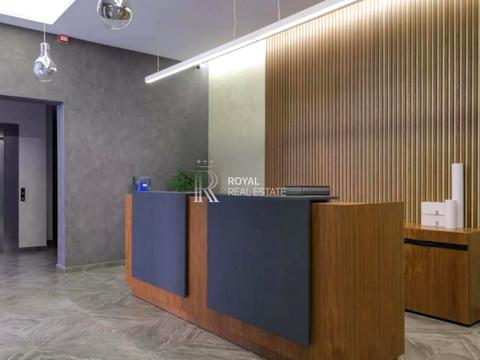 комерційна за адресою Івана Франка вул., 1