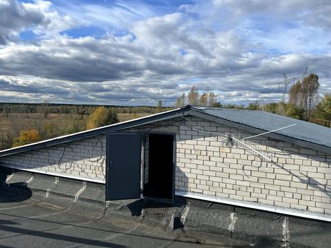 комерційна за адресою Лісова вул. (Пархоменка), 1