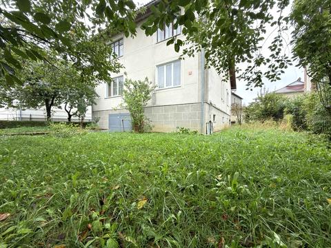будинок за адресою Довбуша, 5