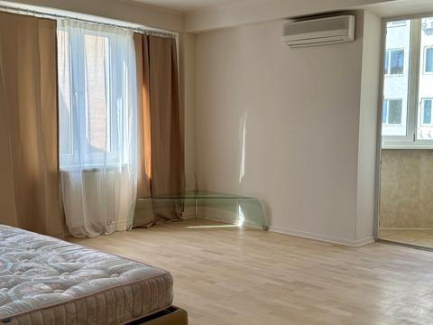 квартира за адресою Назарівська вул. (Вєтрова), 7-Б