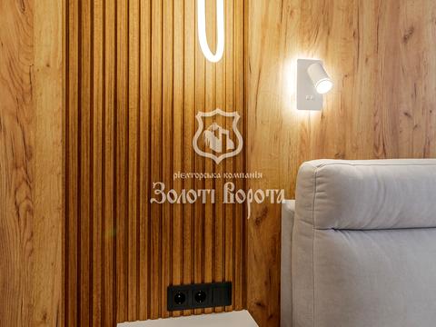 квартира за адресою Олександра Олеся вул., 10