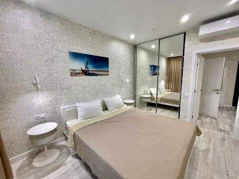 квартира за адресою Анни Ахматової вул., 22