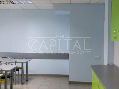 комерційна за адресою Харківське шосе, 175