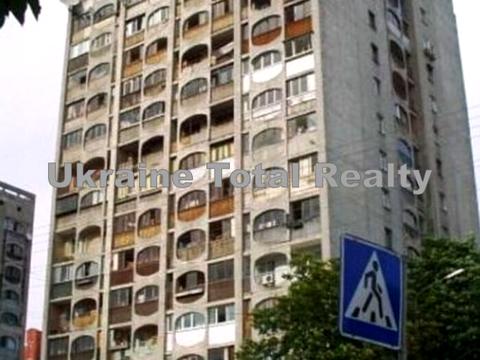 квартира за адресою Золотоустівська вул., 44/22