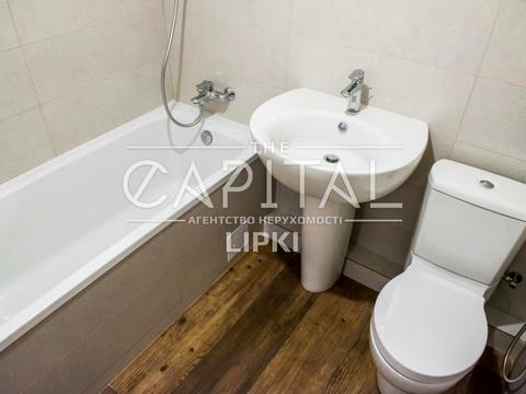 квартира за адресою Андрія Верхогляда вул. (Михайла Драгомирова), 1-20а