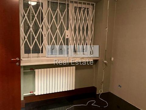 комерційна за адресою Лесі Українки бульв., 10