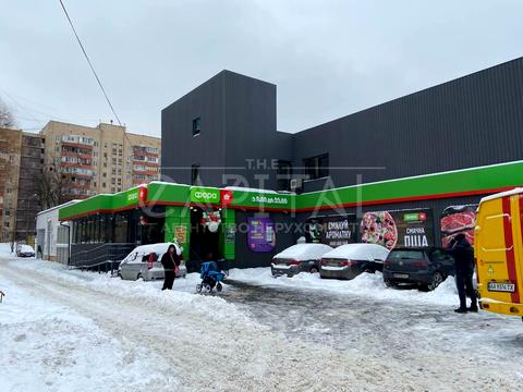 комерційна за адресою Лук'янівська вул., 1