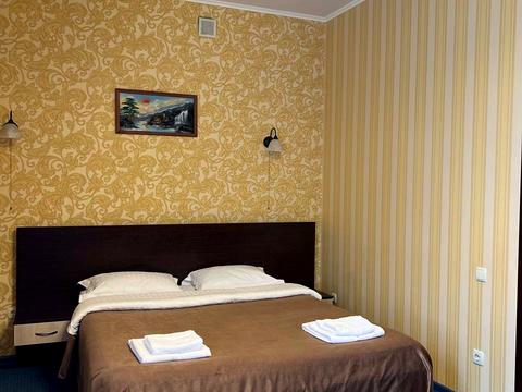 коммерческая по адресу Олексія Панченка ул., 7
