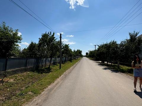 будинок за адресою Захисників України пл. (Дружби Народів)