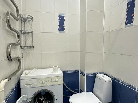 квартира за адресою Анни Ахматової вул., 31