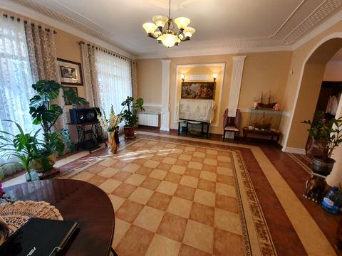 будинок за адресою Світанку вул., 5