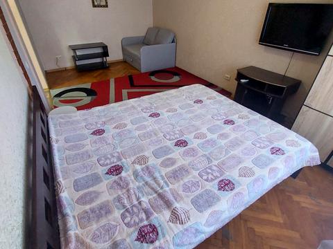 квартира за адресою Георгія Ґонґадзе вул. (Паризької Комуни), 7