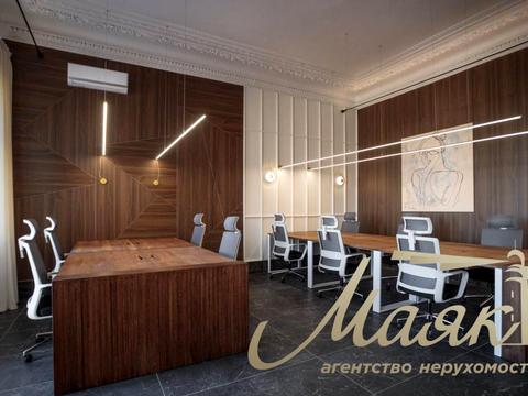 комерційна за адресою Велика Васильківська вул. (Червоноармійська), 38